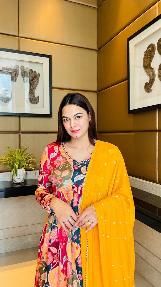 Multi chinnon yellow