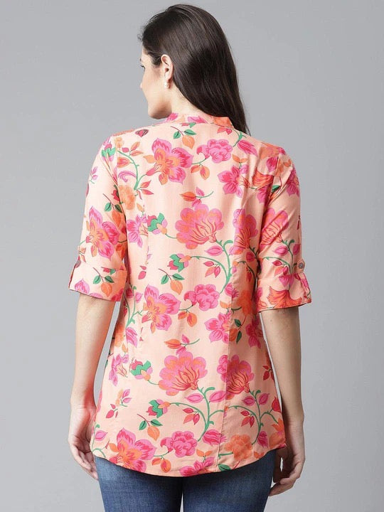 Peach-coloured and green regular shirt style top