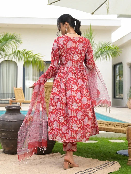 Red printed Kurta with Trousers with dupatta