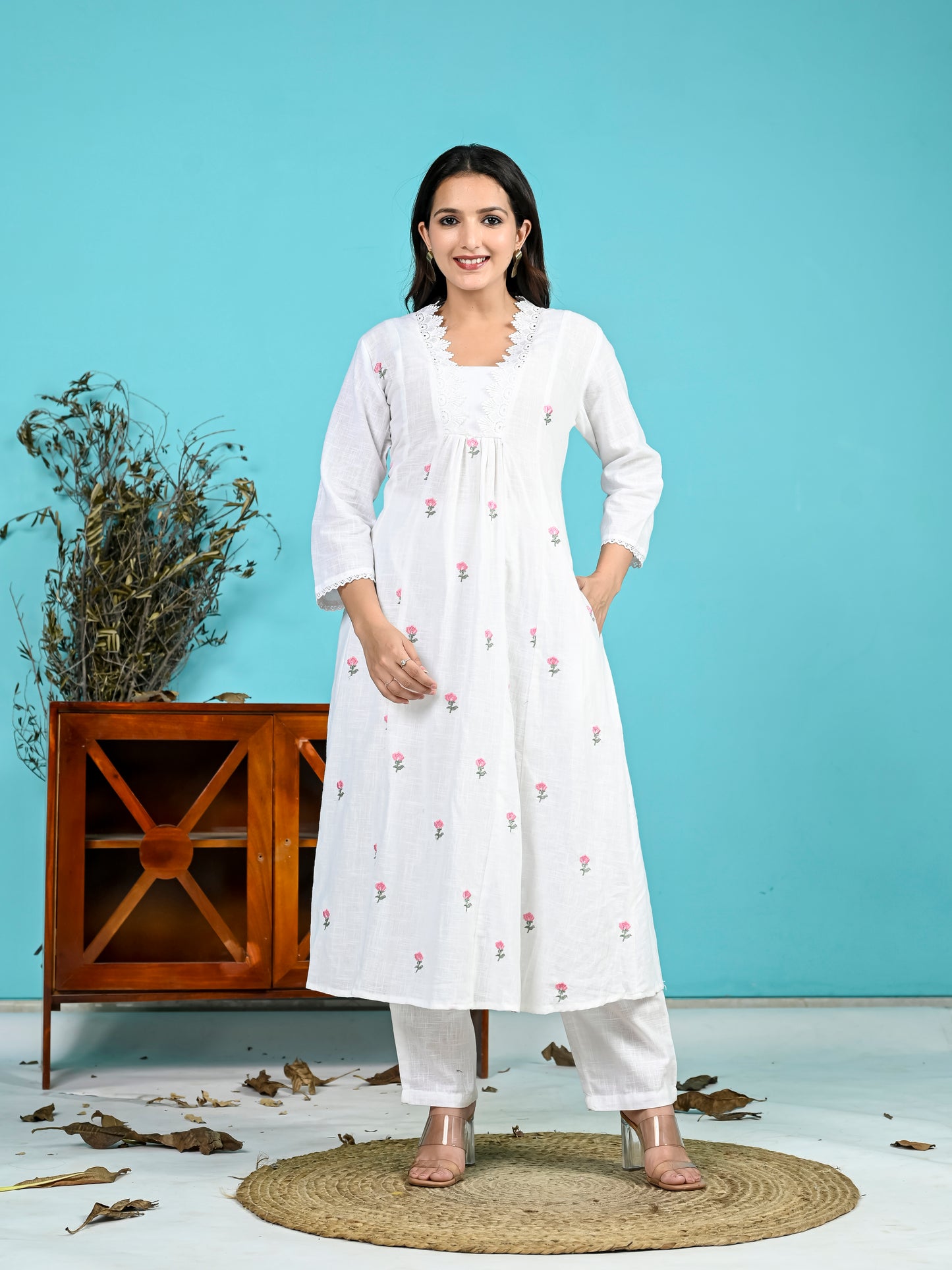 WHITE (PINK ) BOOTA  2PC