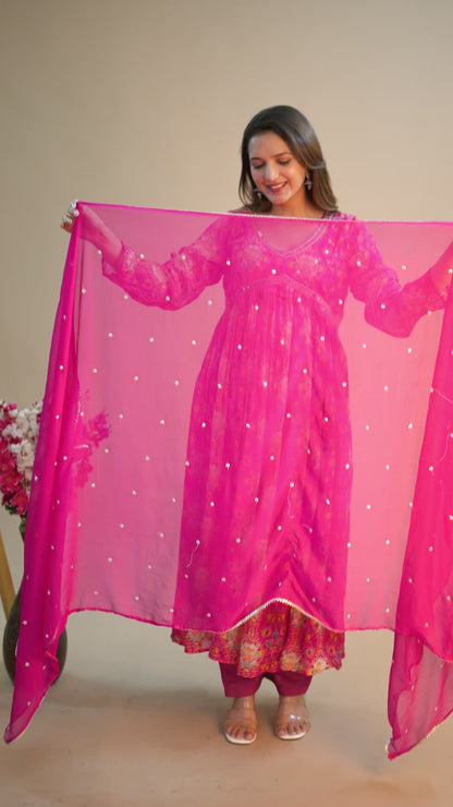 Pink Pure Chinnon Alia Cut Set
