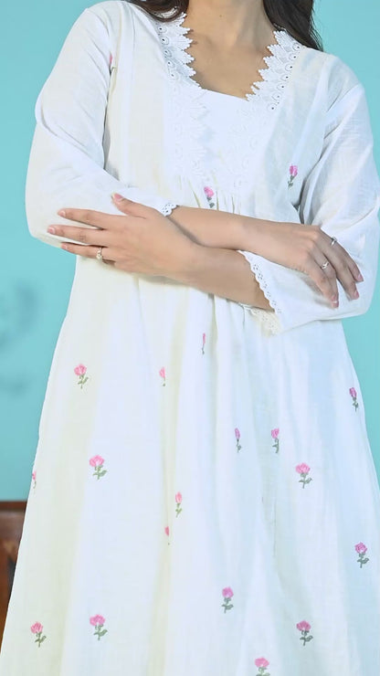 WHITE (PINK ) BOOTA  2PC